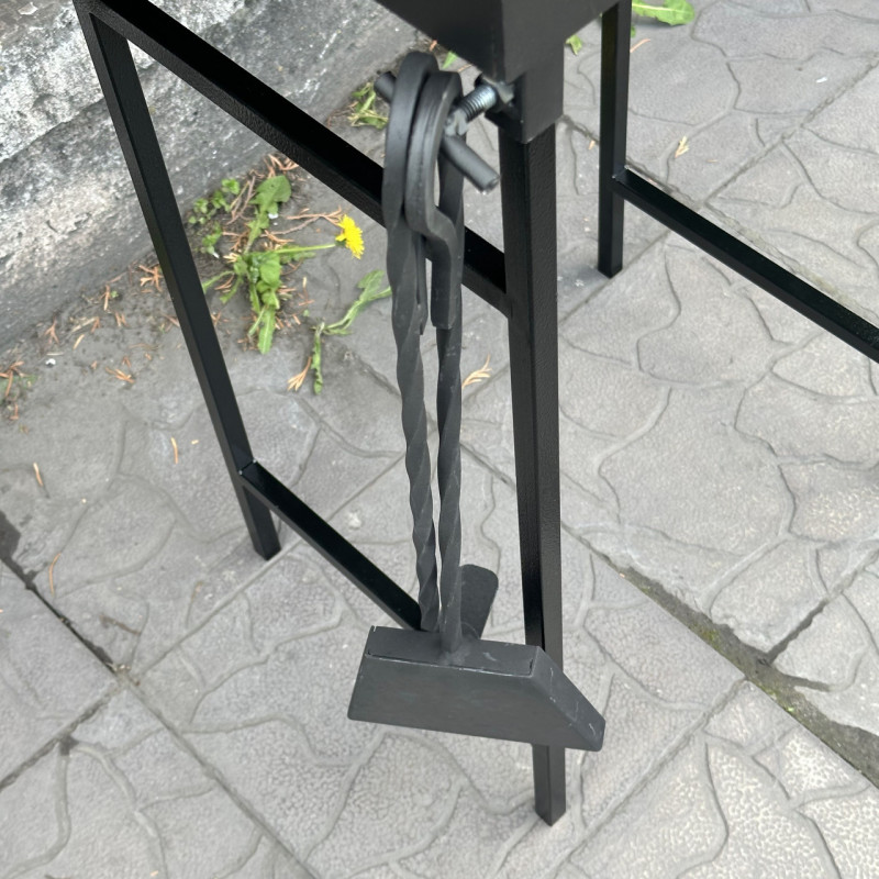 Мангал Mzavod Гектор на 6 шампуров 3мм на ножках