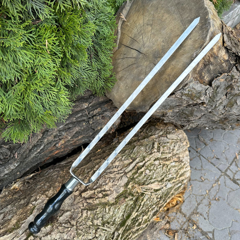 Двойной шампур Mzavod с деревянной ручкой 630х12х3мм черный