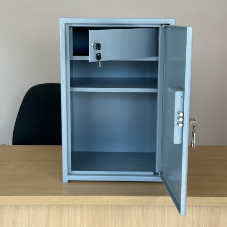 Офисный сейф СО-600К