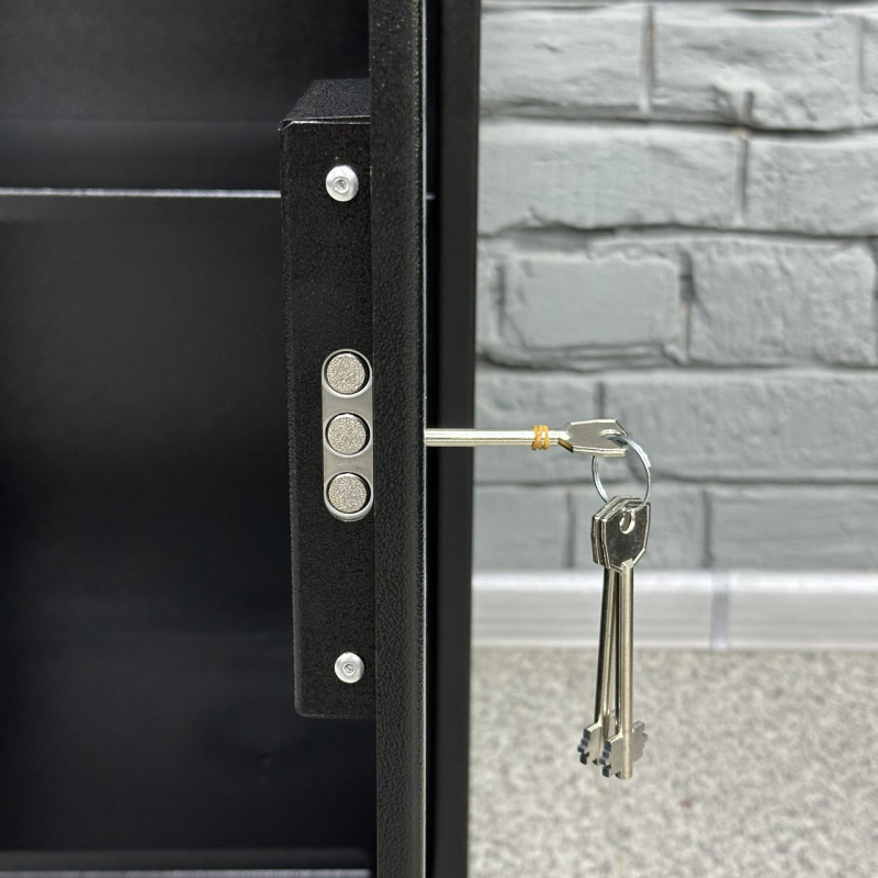 Офисный сейф СБЕ-720 черный