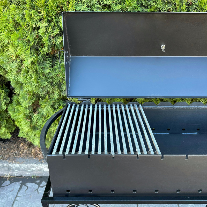 Мангал-барбекю Mzavod Гефест на 12 шампурів 3мм на дровниці