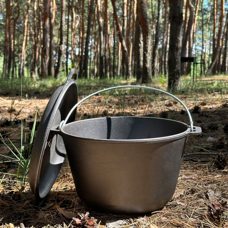 Казан туристический КТ-10КС чугунный с крышкой-сковородой 10л